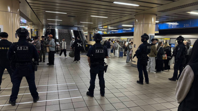 Pelo menos três pessoas morreram num ataque no metro em Taiwan