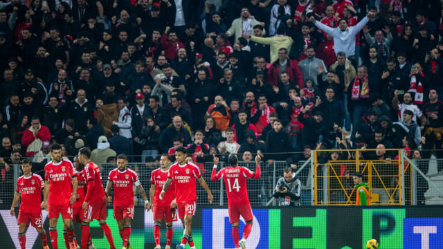 Sistema de rega atingiu adeptos do Benfica e Moreirense vai pagar multa