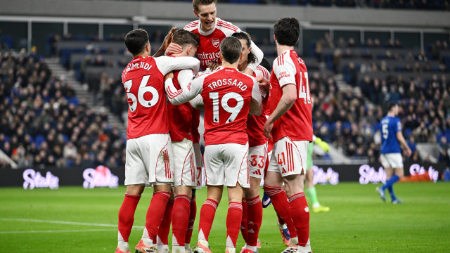 Gyokeres 'atira' Arsenal de volta à liderança da Premier League