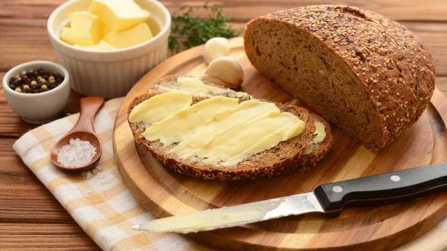 O que realmente acontece à pressão arterial quando consome manteiga