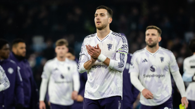 Dalot rendeu Bruno Fernandes como capitão de Ruben Amorim e já reagiu