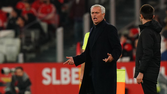 Mourinho aponta doença de Tomás Araújo em vitória