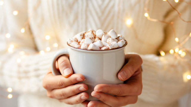 As bebidas inofensivas que estão a danificar os dentes, alerta dentista