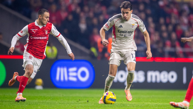 Benfica tomba com polémica em Braga. Título pode ficar (ainda) mais longe