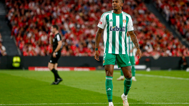 Benfica recusa entrar em 'loucuras' e pode ver André Luiz escapar