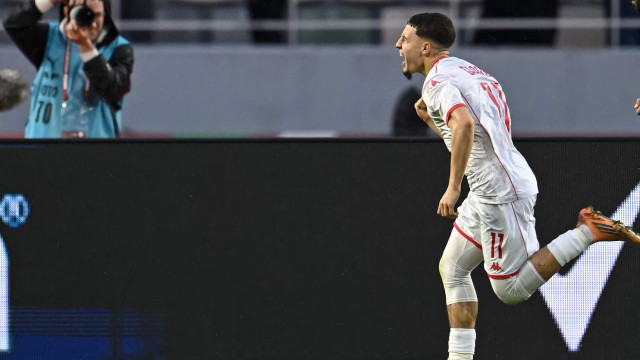 Ex-Braga coloca Tunísia nos oitavos da CAN. Tanzânia adia festa 'no sofá'