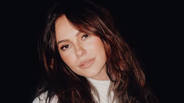 Recém-separada, Paolla Oliveira surge radiante para o Réveillon