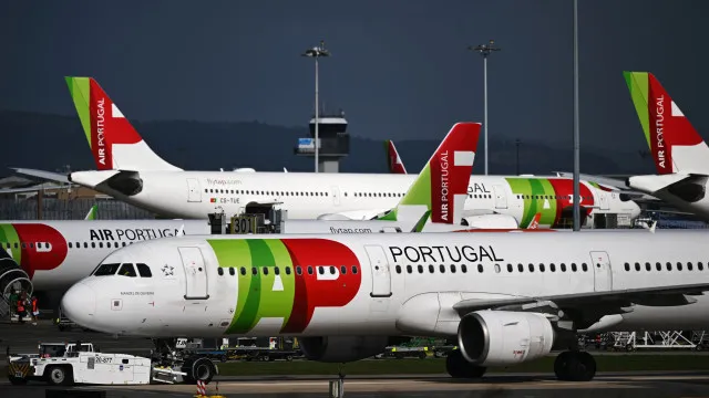 
                    Lufthansa ganha em músculo financeiro, Air France-KLM no hub de Lisboa
                