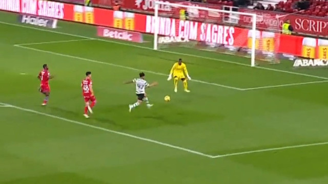 Suárez marcou em Barcelos, mas foi Eduardo Quaresma que deu nas vistas