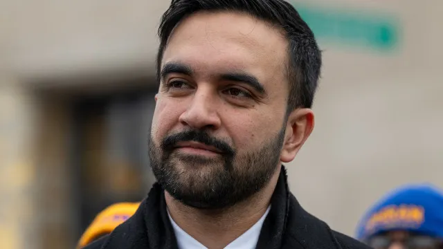 
                    Zucman e Stiglitz apoiam proposta de Mamdani para taxar milionários
                