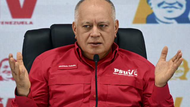 Ministro venezuelano pede à população que não ajude 