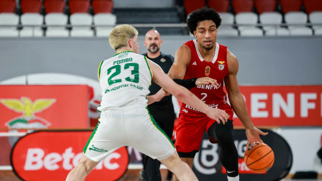 Benfica só sabe ganhar e segue firme na liderança... ao lado do Sporting