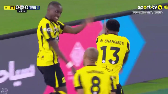 O golo solitário que garantiu a Sérgio Conceição a quinta vitória seguida