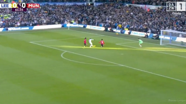 Quem é que o apanhava? Aaronson foi mais rápido e deu vantagem ao Leeds