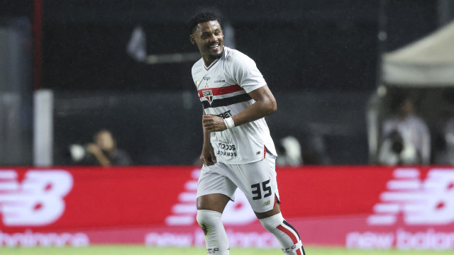 São Paulo agenda reunião para renovar contrato do zagueiro Sabino
