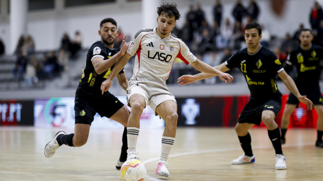 Benfica goleia Quinta dos Lombos e aumenta distância para o Sporting