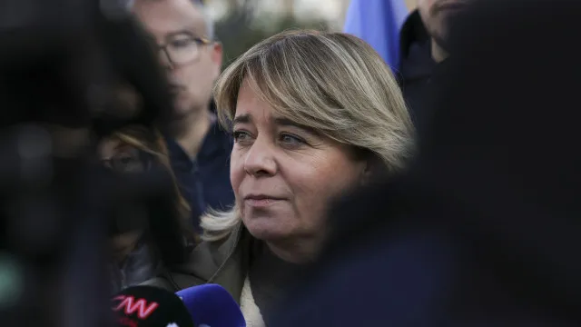 
                    Lítio: Eurodeputada Catarina Martins pede explicações à Comissão Europeia
                
