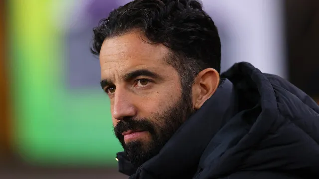 
                     A 'cadeira' que Ruben Amorim tem à espera para voltar à Premier League
                