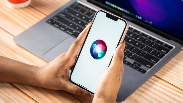 Nova geração da Siri com IA tem lançamento previsto para março