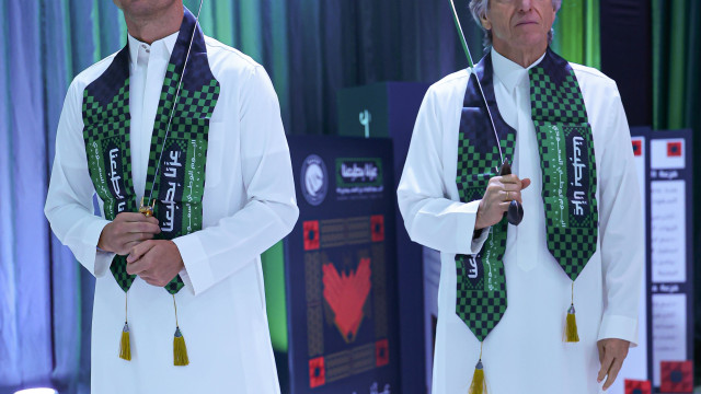 Jesus reencontra Al Hilal, onde já foi tramado por... Cristiano Ronaldo