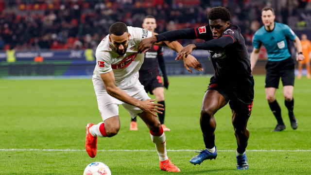 Estugarda goleia Bayer Leverkusen com primeira parte avassaladora