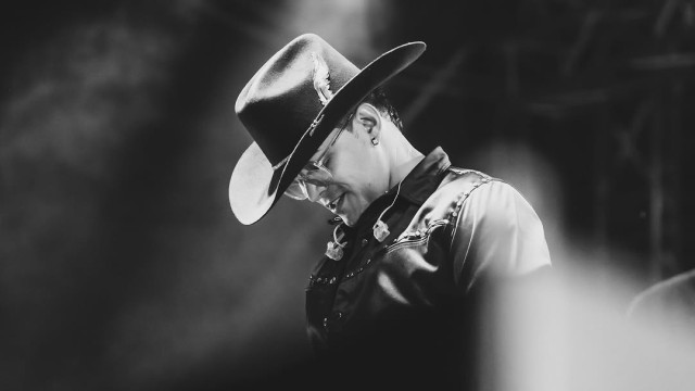 Famoso cantor colombiano morre após queda de avião em Boyacá