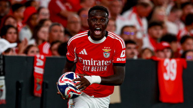 Mourinho com grande novidade no Benfica: Bruma está de volta aos treinos