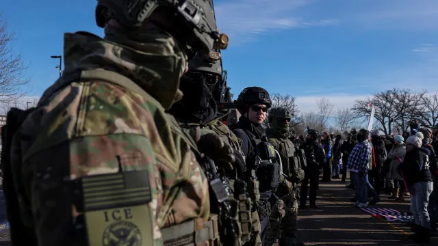 
                    Minnesota. Relatório mostra violações de direitos e outros abusos do ICE
                