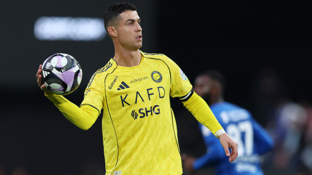 Asneiradas anulam ajuda de Cristiano Ronaldo e Jesus vê título mais longe