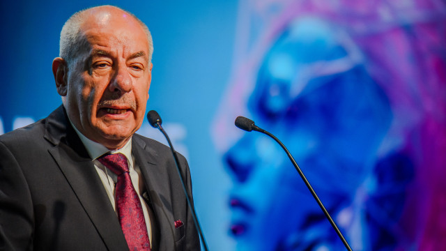 Presidente húngaro convoca eleições legislativas para 12 de abril