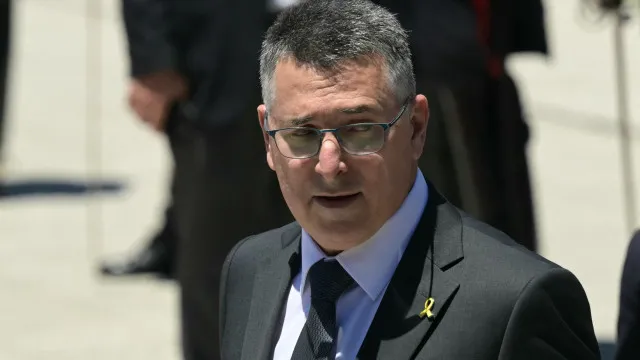 
                    Israel avisa que sanções não alteram apoio à ocupação na Cisjordânia
                