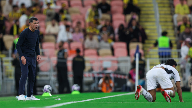 Sérgio Conceição cede e falha aproximação a Cristiano Ronaldo e companhia