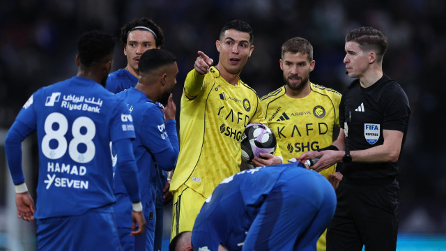 Gesto polémico no Al Hilal-Al Nassr pode custar caro a Cristiano Ronaldo