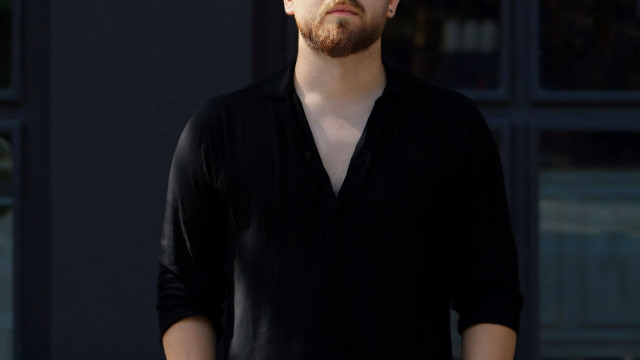 Tem 26 anos, é iraniano e pode ser executado hoje. Quem é Erfan Soltani?