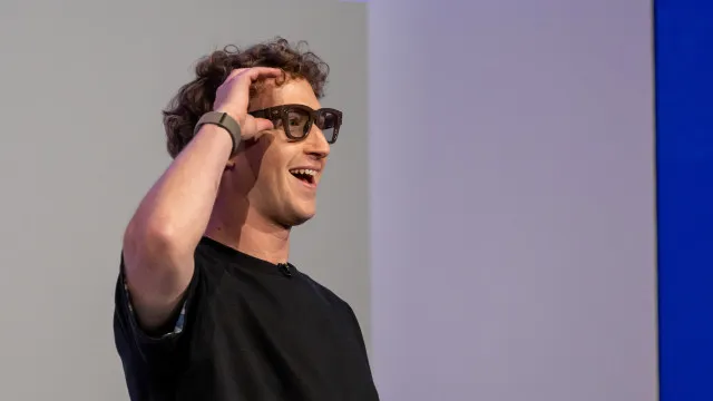 
                    Organização criada por Zuckerberg quer acelerar tratamentos para doenças
                