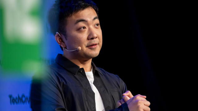 CEO da Nothing acredita que a era dos telemóveis baratos chegou ao fim