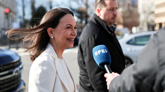 
                    PSD e CDS pedem que Corina Machado discurse no Parlamento Europeu
                
