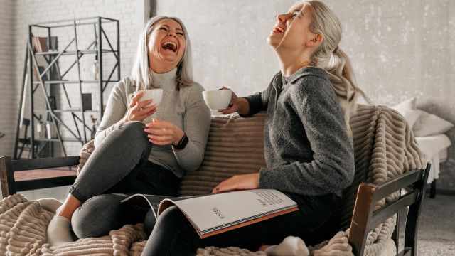 Reduz o estresse, melhora a saúde do coração e é de graça: sabe o que é?