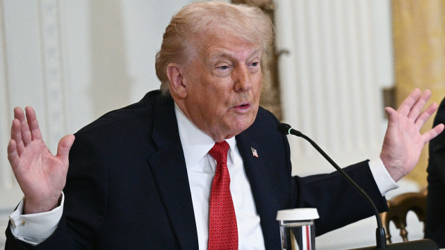 Trump ameaça tarifas para países que rejeitem plano para a Gronelândia