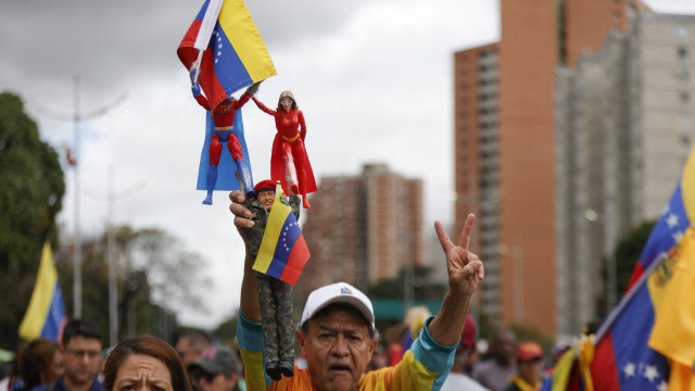 Milhares exigem libertação de Nicolás Maduro em Caracas