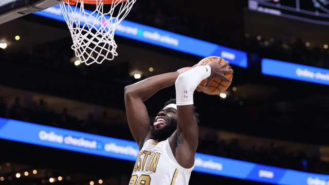 Boston Celtics 'trucidam' Atlanta Hawks com a ajuda de Neemias Queta