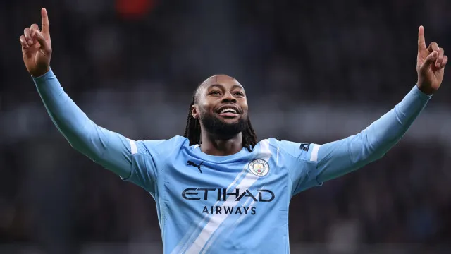 Manchester City condena insultos racistas a Semenyo no empate com Everton