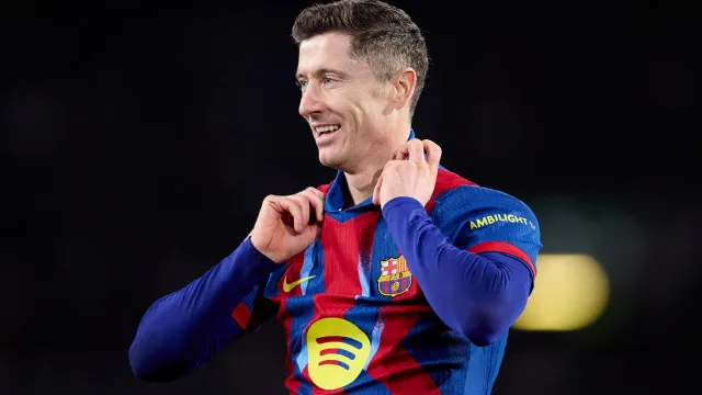 Oficial: Robert Lewandowski assina pelo Chicago Fire