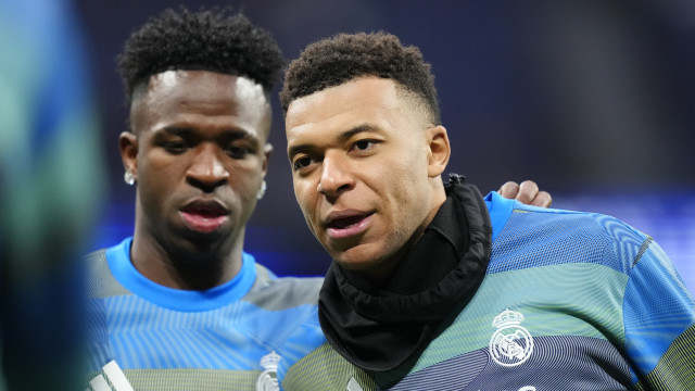 Elenco do Real Madrid se reúne antes de 'finais', e Vini e Mbappé pagam conta