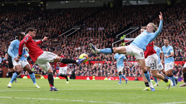 United derrota City sem Amorim e Arsenal cede na liderança