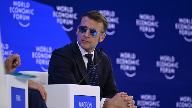 Macron critica EUA em Davos e diz que Europa prefere respeito a lidar com valentões