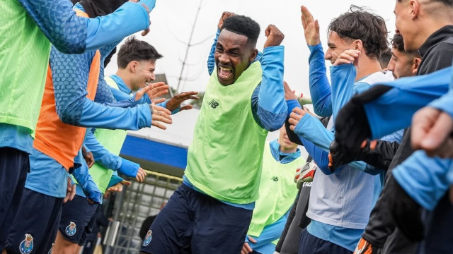 Zaidu regressou ao FC Porto e não escapou ao típico túnel da morte