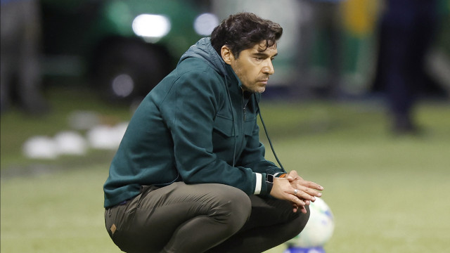 Humilhação. Palmeiras, de Abel Ferreira, goleado por equipa da Serie B