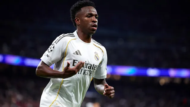 Fim da novela. Real Madrid oficializa renovaÃ§Ã£o com VinÃcius JÃºnior