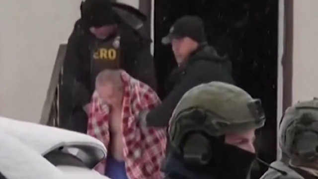 Em roupa interior e com -12ºC, avô foi levado pelo ICE: O vídeo (e caos)